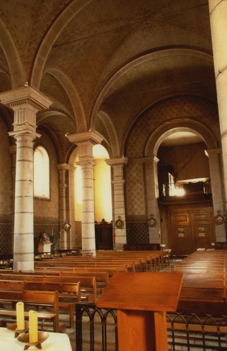 Eglise Saint-Maurice : Nef, vue générale