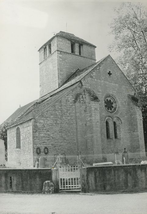 Eglise de Prissey : Chevet, vue générale