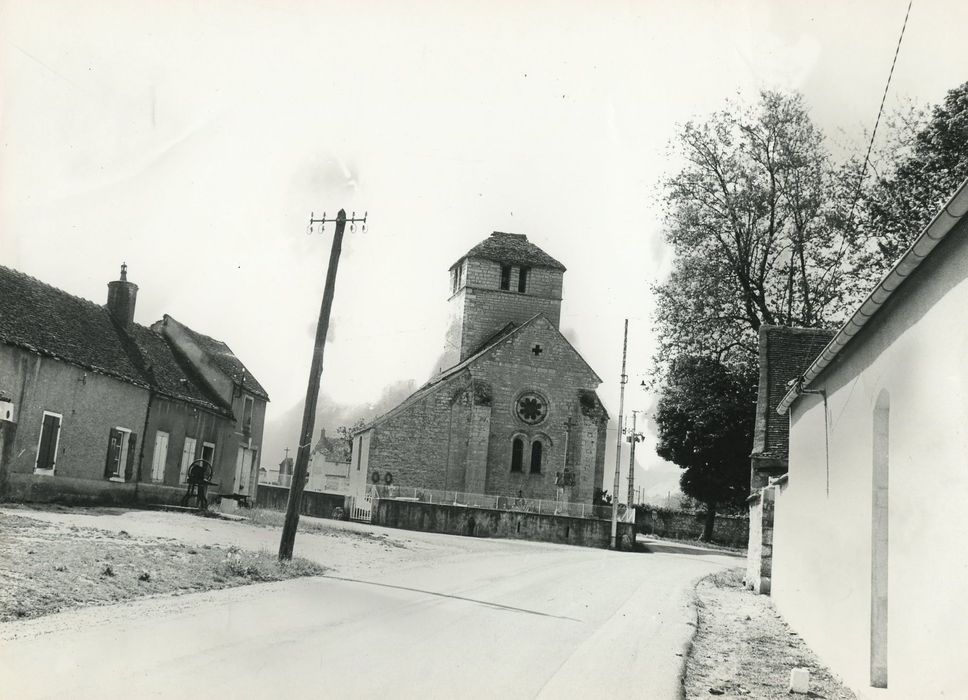 Eglise de Prissey : Chevet, vue générale