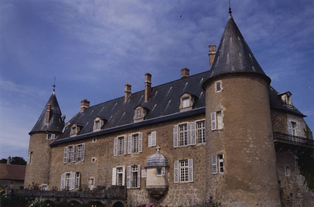 Château : Façade sud, vue générale