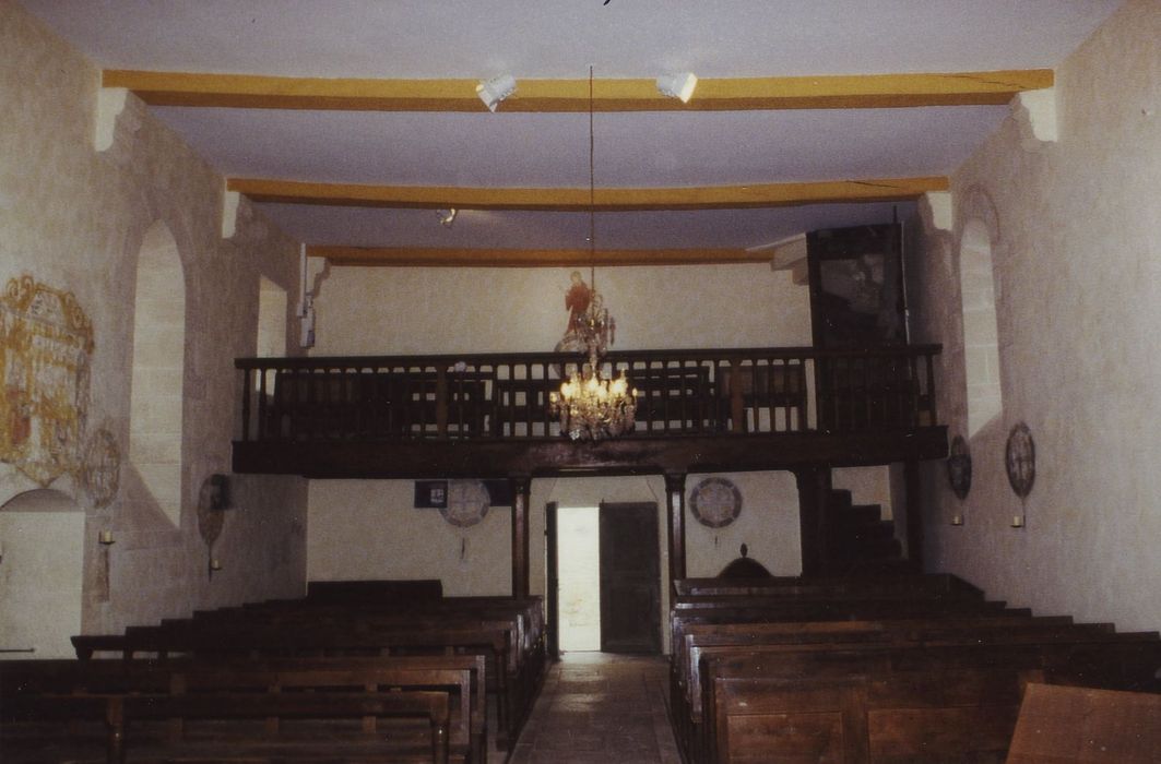 Eglise de la Nativité : Nef, vue générale