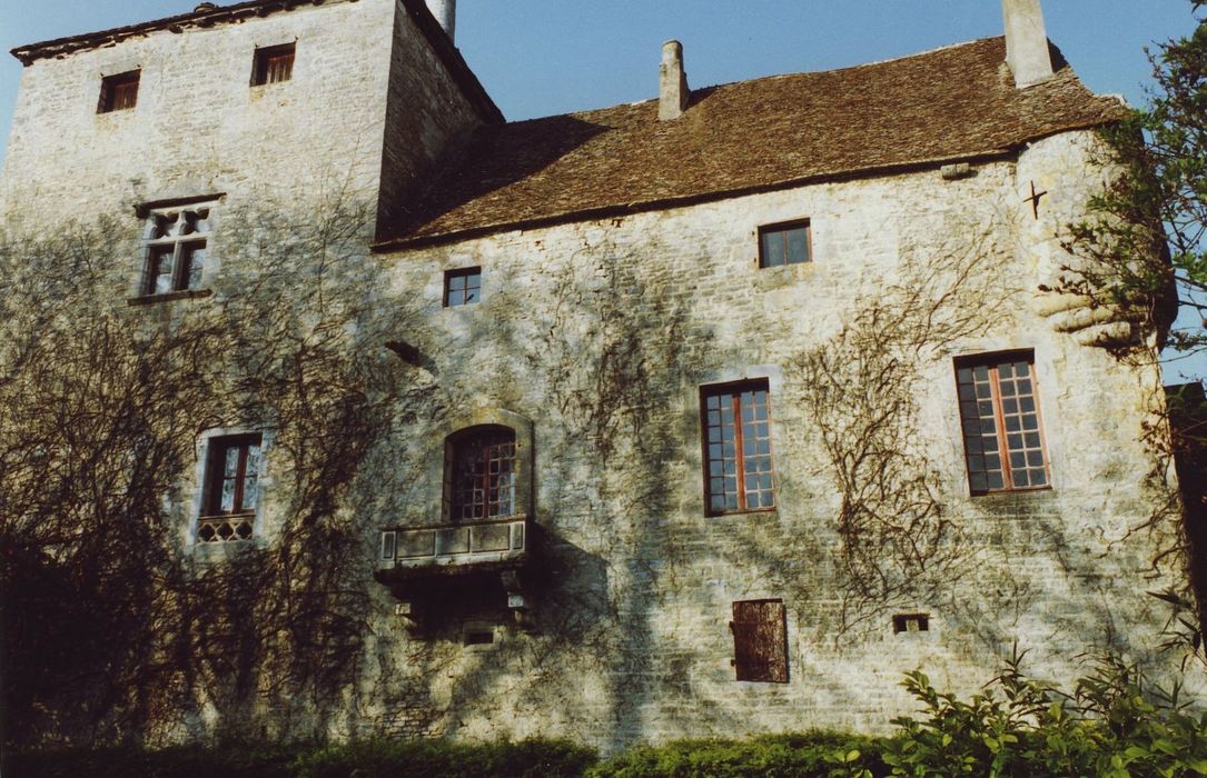 Château de Gamay : Façade sud, vueg énérale