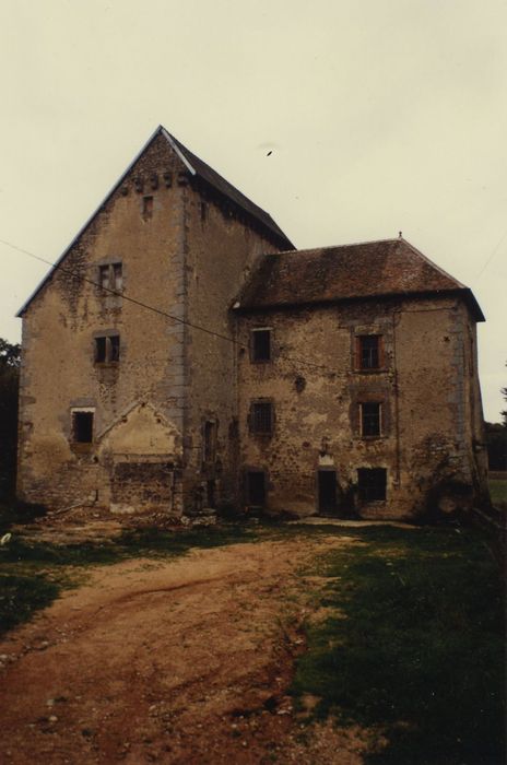 Château de Conforgien : Ensemble est, vue générale