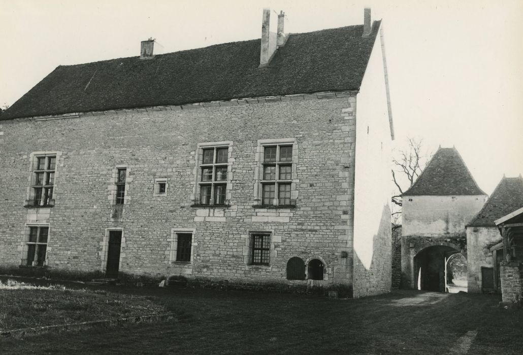 Château : Façade nord, vue générale