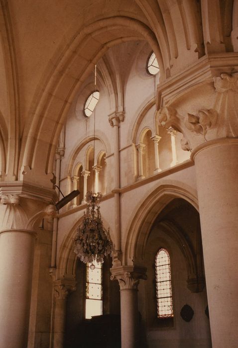 Eglise Notre-Dame : Nef, vue partielle