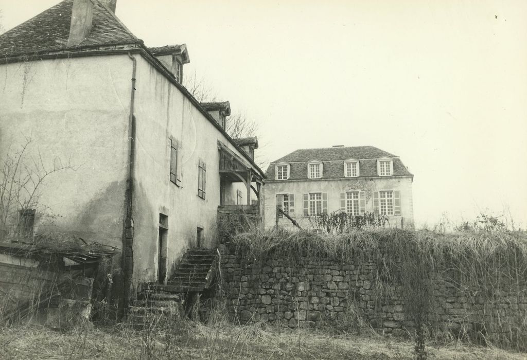 Château de Montille : Pavillon du garde, façade nord, vue générale