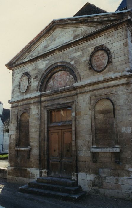 Couvent des Ursulines (ancien) : Chapelle, façade sur rue, vue générale