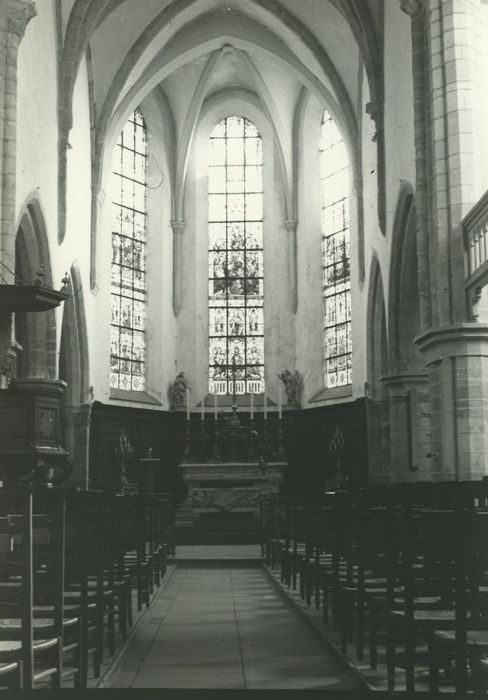 Eglise paroissiale : Choeur, vue générale