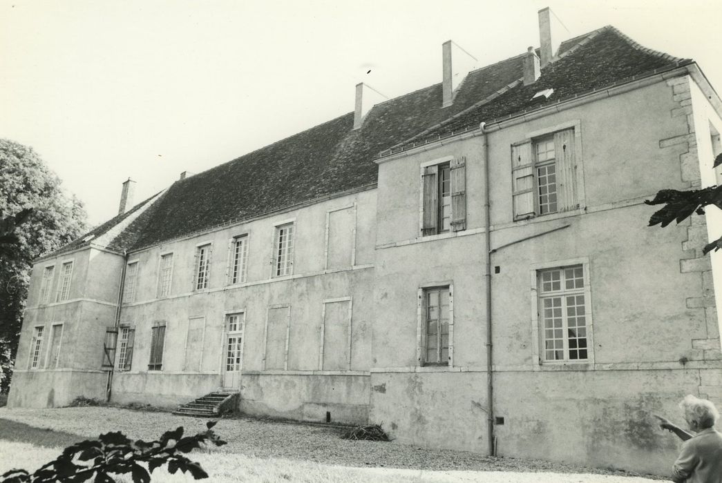 Château de Tanyot : Façade ouest, vue générale