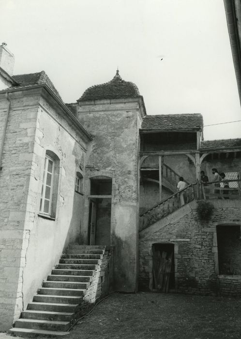 Château : Façade nord, vue partielle