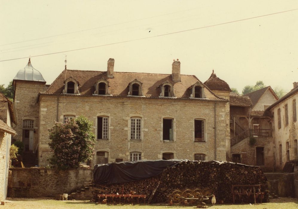 Château : Façade nord, vue générale