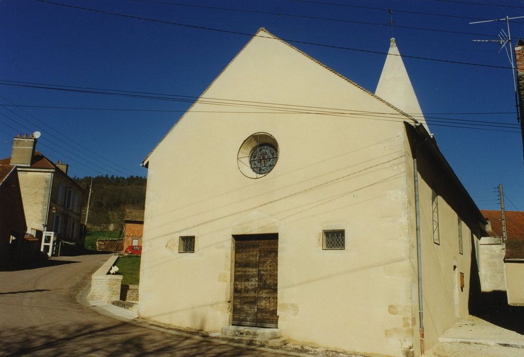 Eglise Saint-Léger : Façade occidentale, vue générale