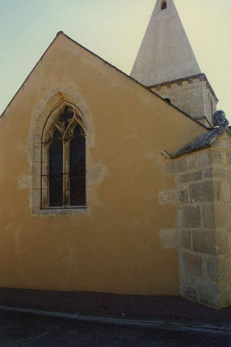 Eglise Saint-Léger : Chevet, vue générale