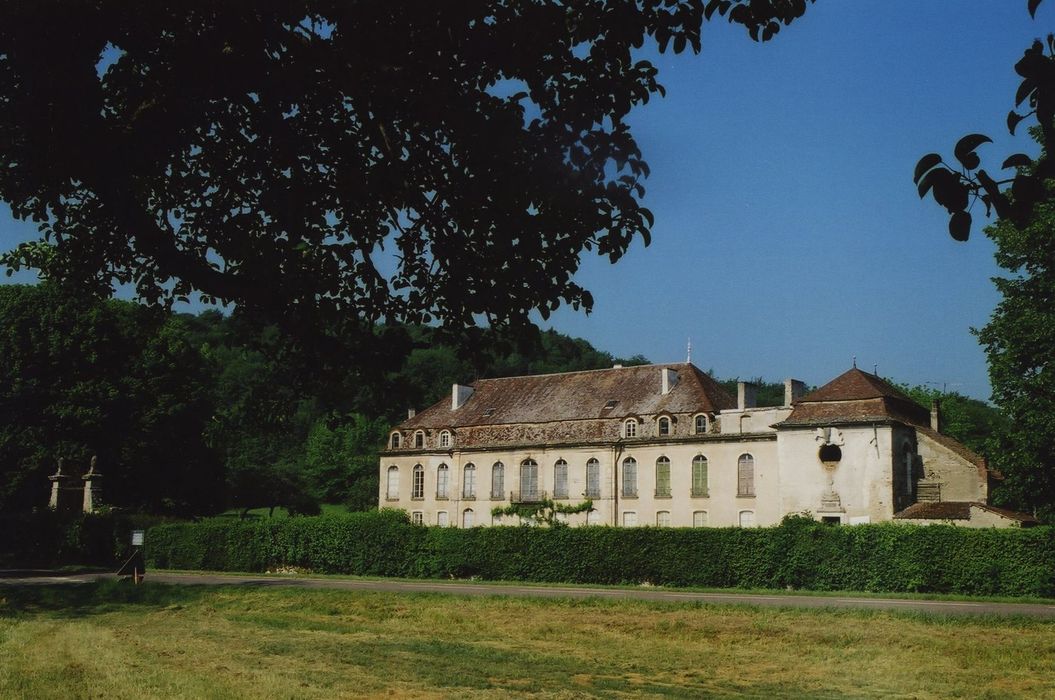 Château de Montculot : Ensemble est, vue générale