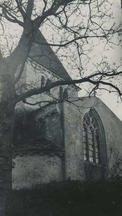 Eglise paroissiale : Façade occidentale, vue partielle