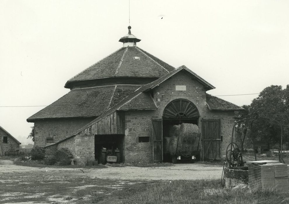 Manège du Brouillard : Ensemble sud, vue générale