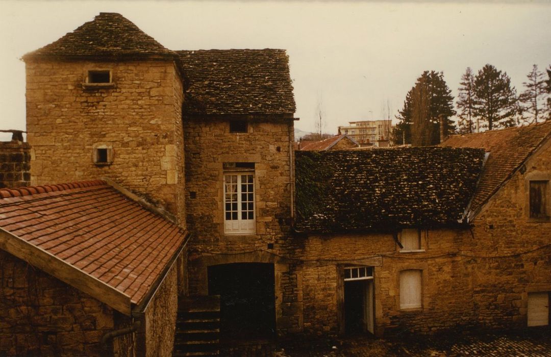 Hôtel Piget : Dépendance, ensemble sud cour, vue générale