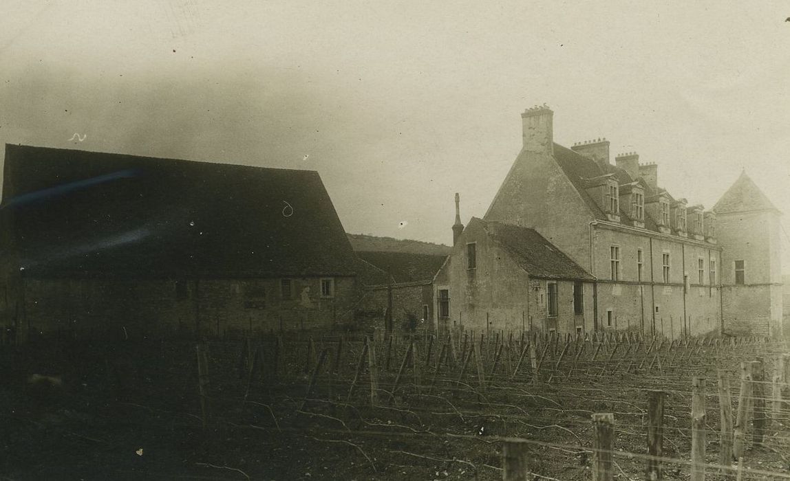 Château de Clos-Vougeot : Ensemble est, vue générale