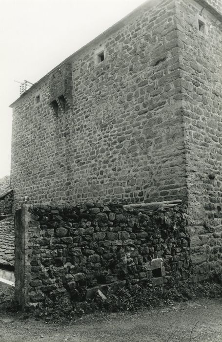 Maison-forte de Freycenet : Façade est, vue générale