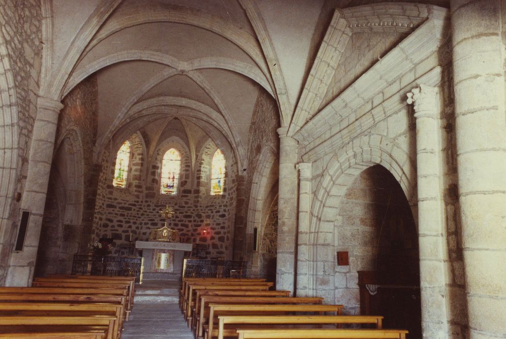 Eglise Saint-Nicolas : Nef, vue générale