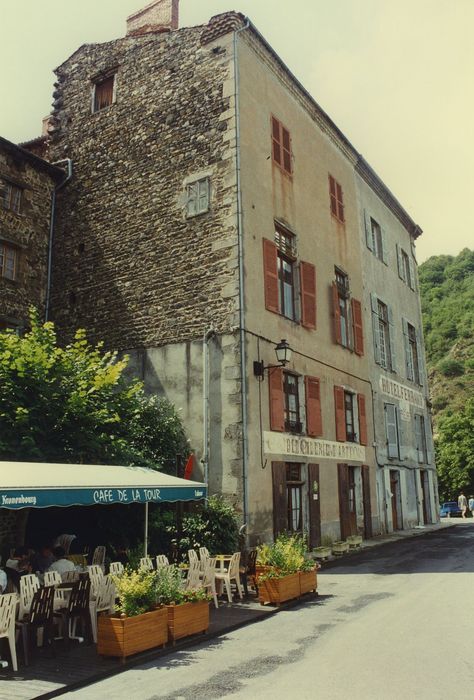 Prieuré de Lavoûte-Chilhac : Retour nord du bâtiment du 18e siècle, vue générale