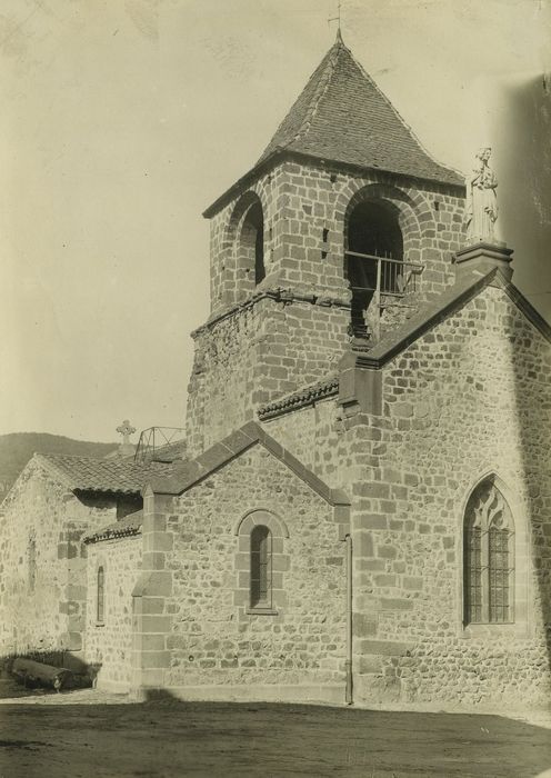 Eglise Saint-Maurice : Chevet, vue partielle