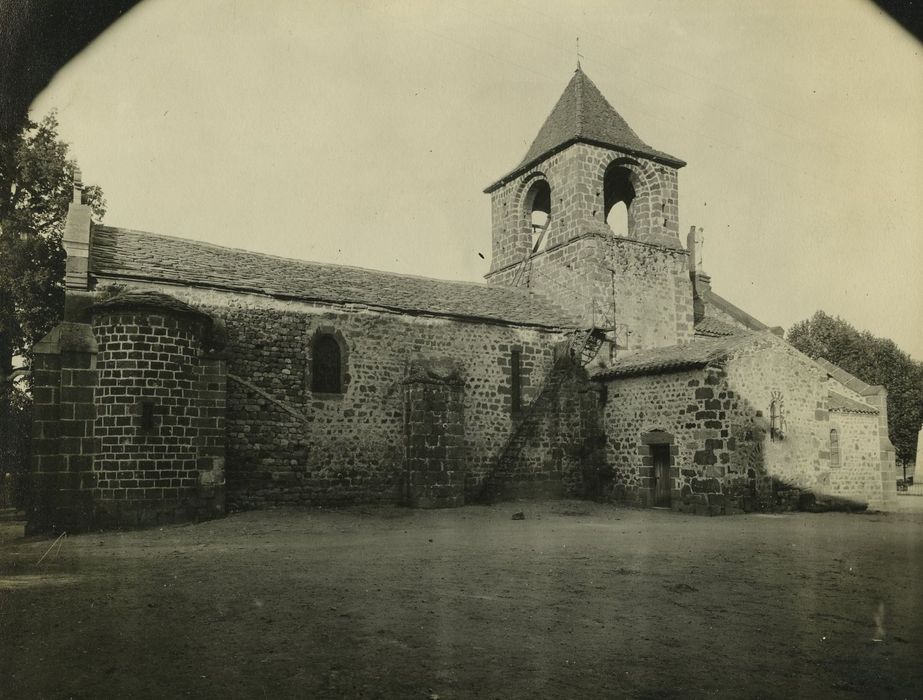 Eglise Saint-Maurice : Façade latérale sud, vue générale