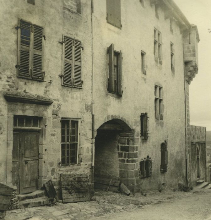 Maison forte : Façade nord, vue partielle