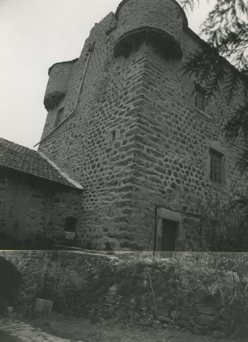 Château de Ventressac : Façade ouest, vue générale