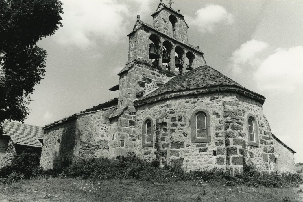 Eglise Saint-Pierre : Ensemble sud-est, vue générale