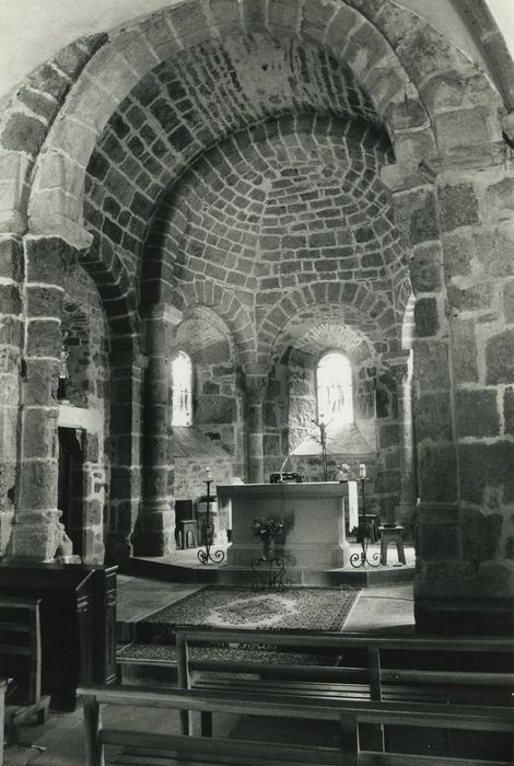 Eglise Saint-Pierre : Choeur, vue générale