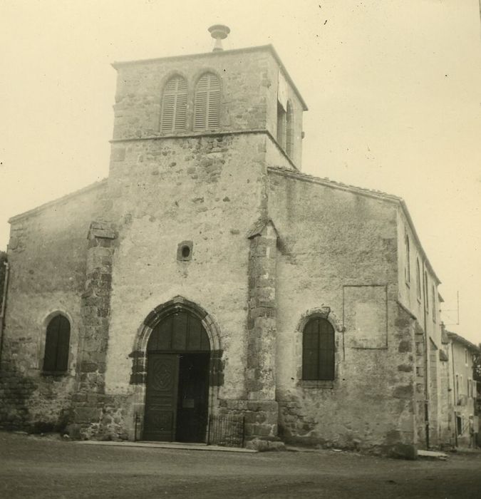 Eglise Saint-Pierre : Façade occidentale, vue générale