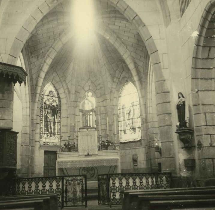 Eglise Saint-Pierre : Choeur, vue générale