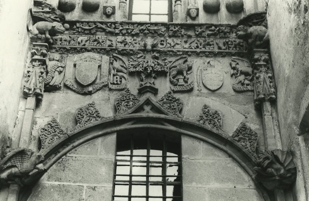 Château de la Tour-Daniel : Tourelle d’escalier, façade nord, détail