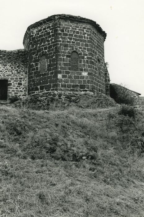 Chapelle Saint-Blaise-de-Jonzac : Chevet, vue générale