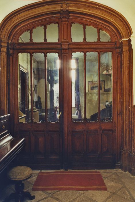 Maison Malartre : Vestibule, détail des vantaux de porte