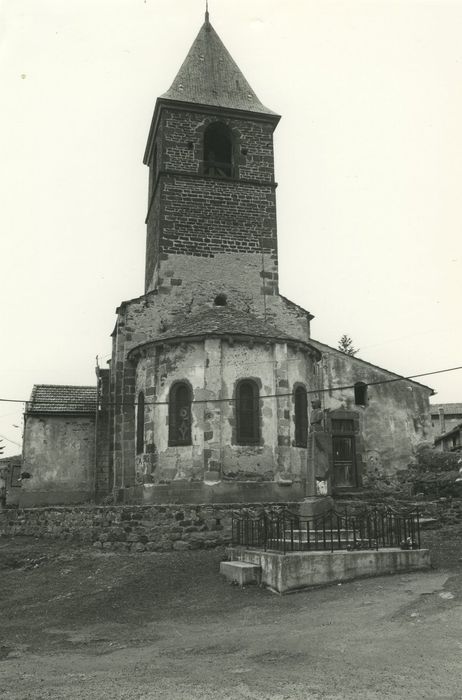 Eglise paroissiale Saint-Mathieu : Chevet, vue générale