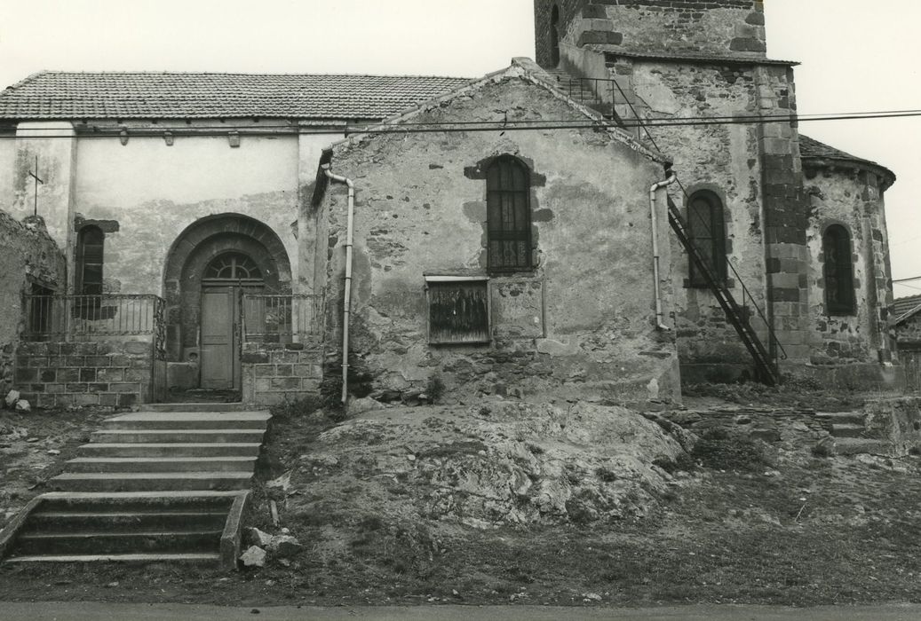 Eglise paroissiale Saint-Mathieu : Façade latérale sudd, vue générale