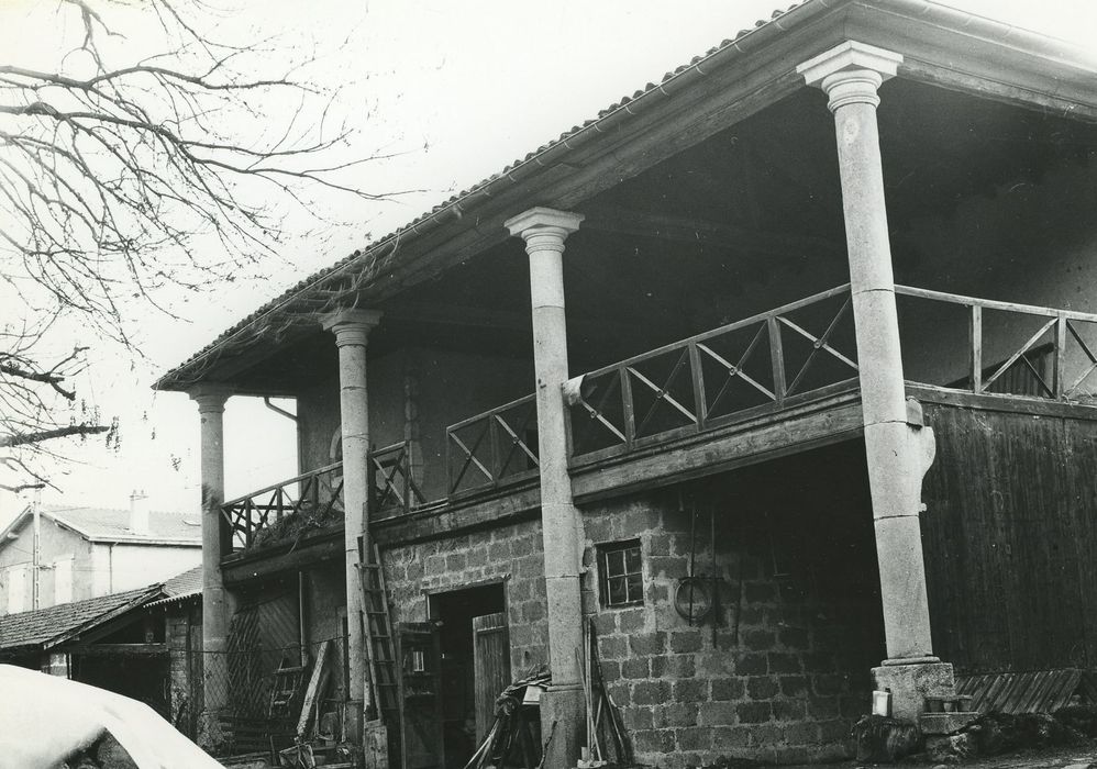 Immeuble dit Villa d'Espaly : Communs, vue générale