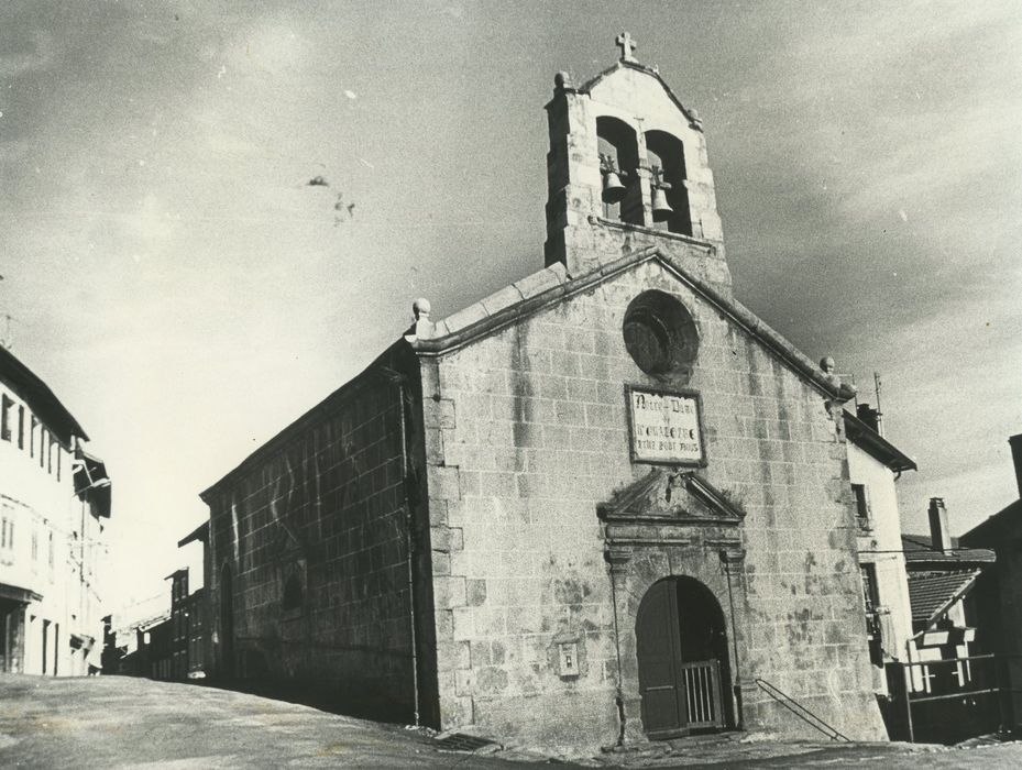 Chapelle des Pénitents : Façade sud, vue générale