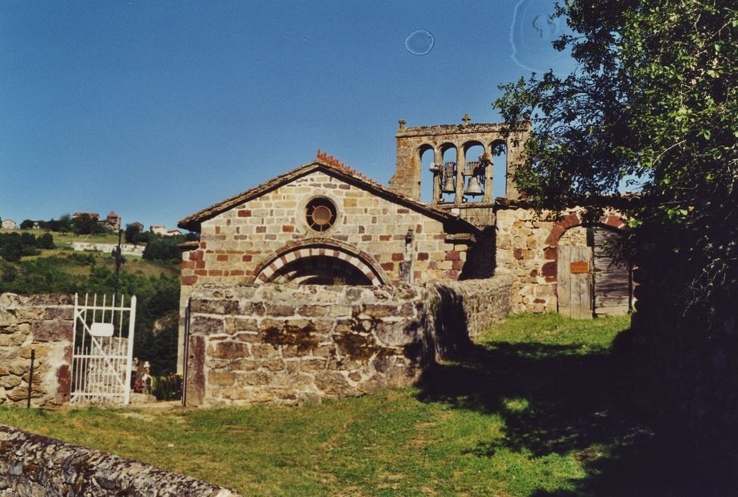 Eglise de Vabres : Façade ouest, vue partielle