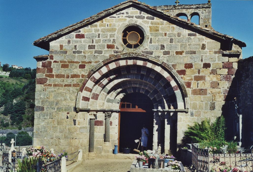 Eglise de Vabres : Façade occidentale, vue générale