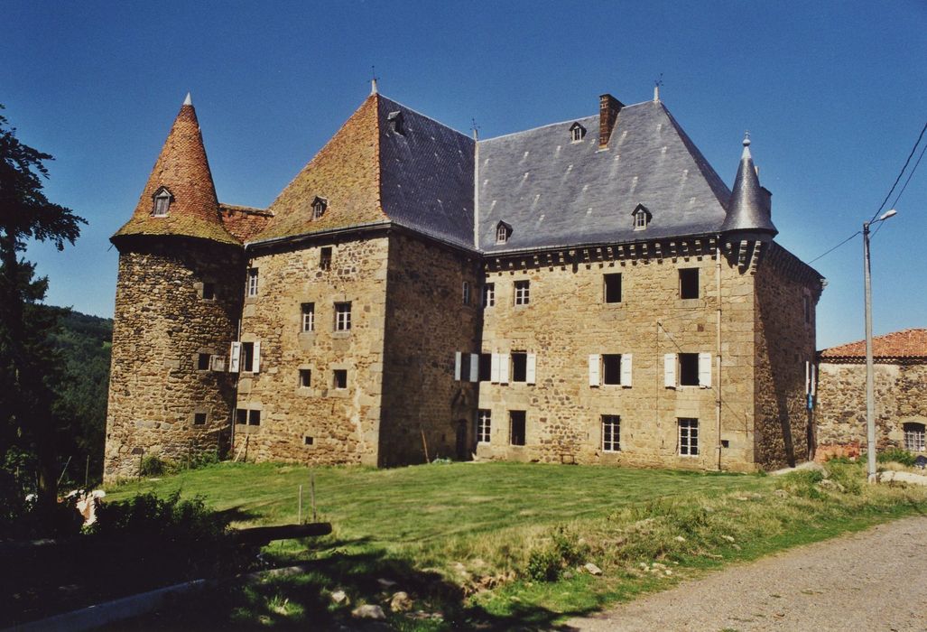Château de la Beaume : Ensemble sud, vue générale