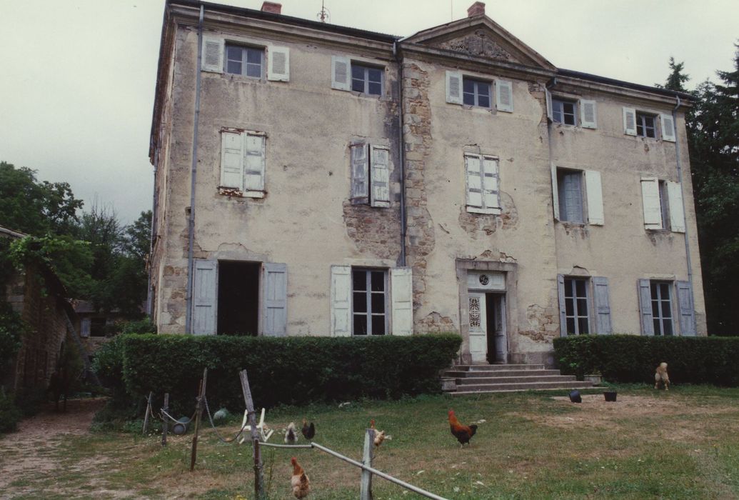 Château de la Grangeasse : Façade sud, vue générale