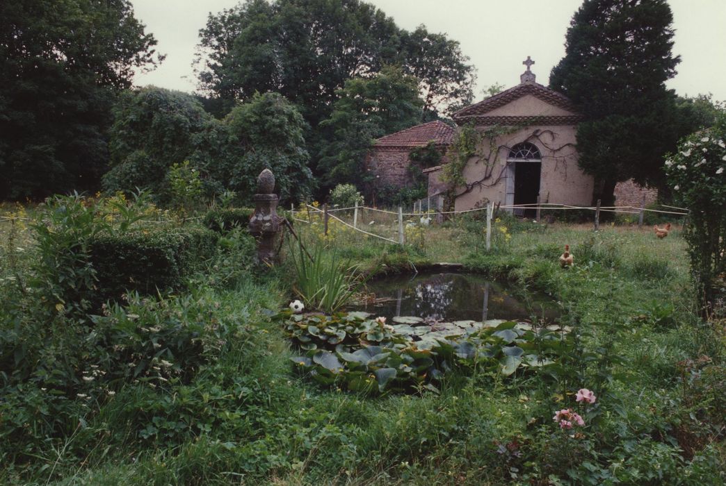 Château de la Grangeasse : Chapelle, vue générale