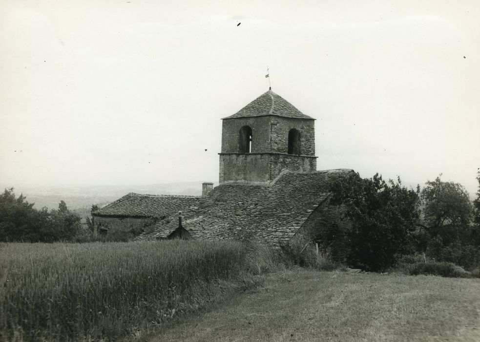 Eglise Saint-Julien : Ensemble nord, vue partielle