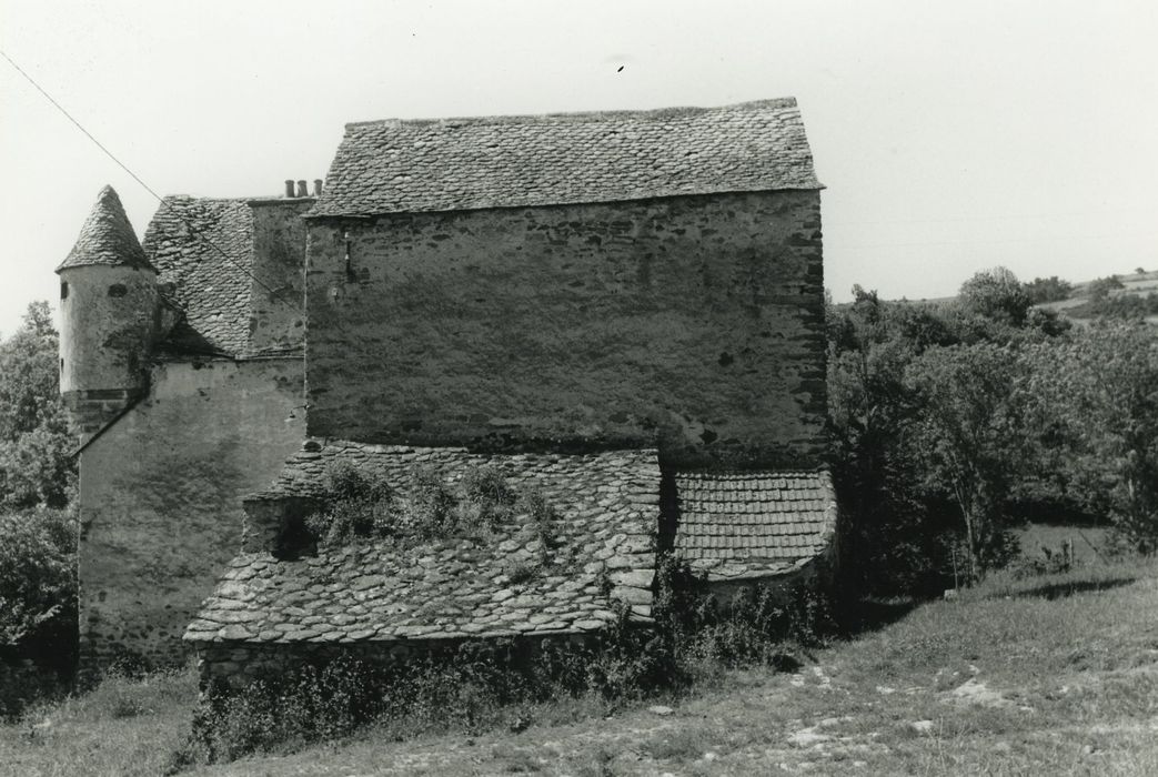 Château de Montmoirat : Façade nord, vue générale