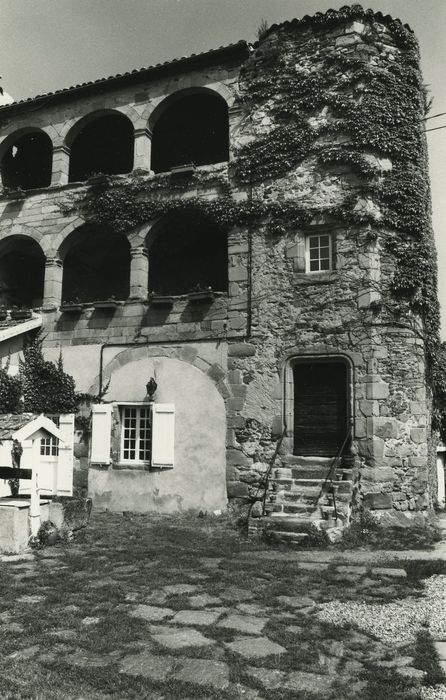 Château : Façade sud, vue partielle