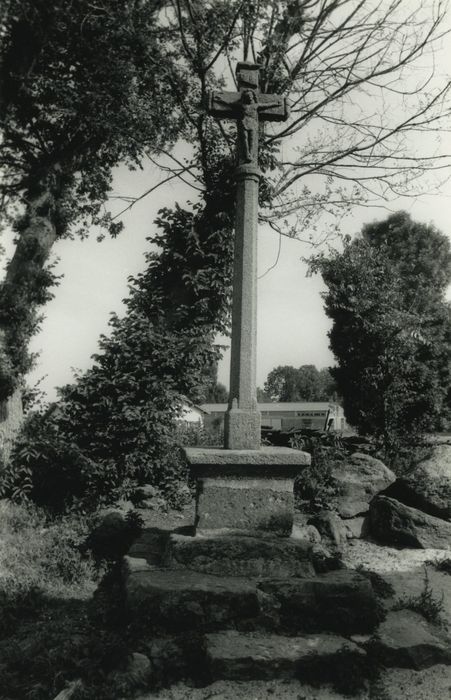 Croix en pierre, vue générale