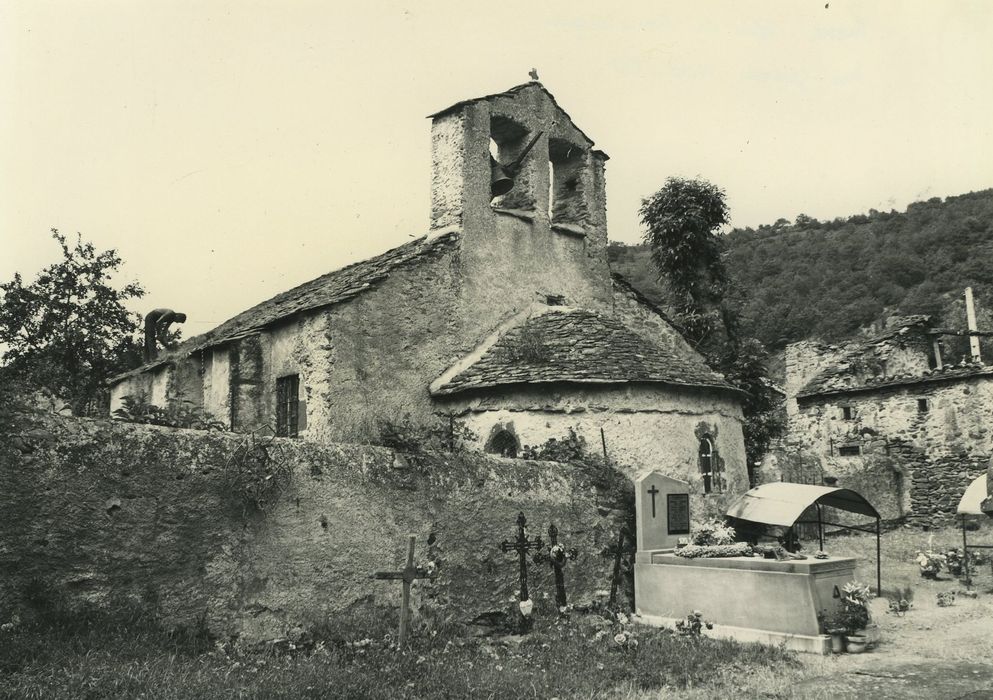 Eglise de Bousselargues : Chevet, vue générale